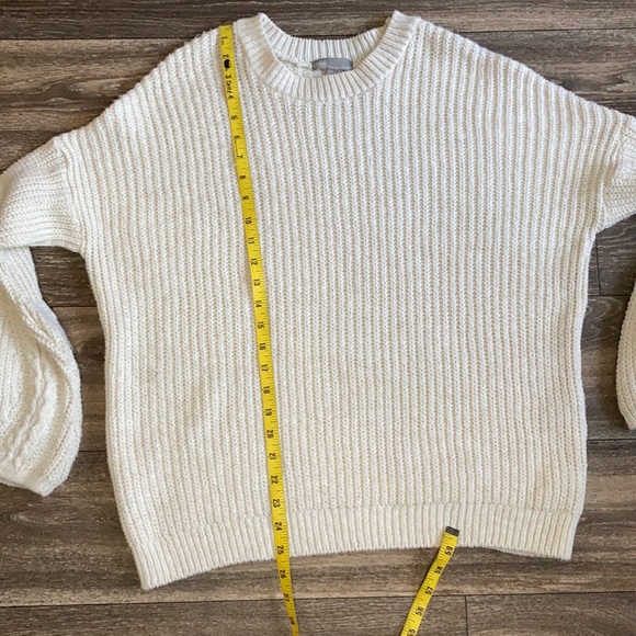 ASOS Oversized Ivory Sweater Bell Sleeves Sz 6 - Picture 7 of 8